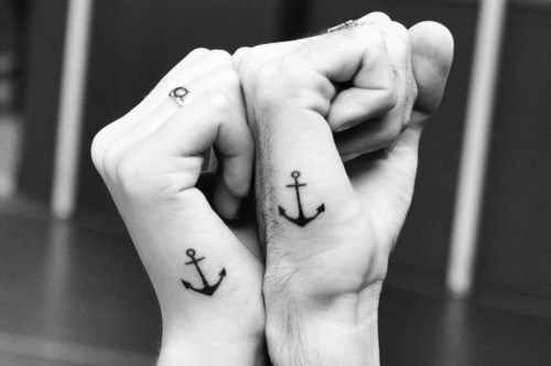 tatouage couple ancre marine