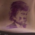 Il se fait tatouer le visage de Donald Trump après un pari